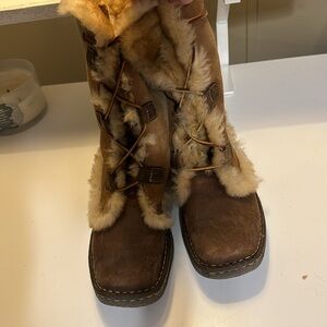 Born Tan Winter Boots with Plush Fur
